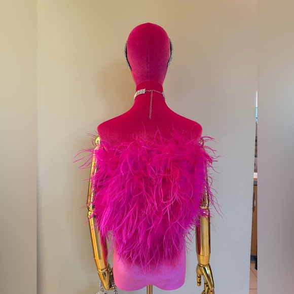 Ostrich feathers hot pink crop top. New - Picture 3 of 4